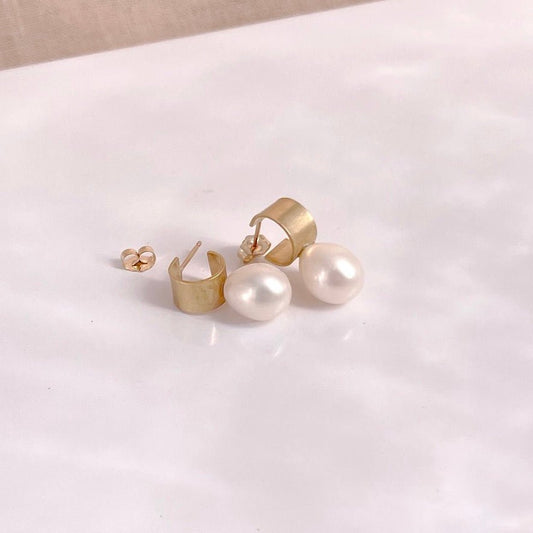 Teardrop Pearl Hoop Earrings | Minimalist Freshwater Pearl Earrings | Versatile Hoop Jewelry | Gift for Her | Lightweight Earrings | 0362