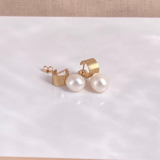 Teardrop Pearl Hoop Earrings | Minimalist Freshwater Pearl Earrings | Versatile Hoop Jewelry | Gift for Her | Lightweight Earrings | 0362