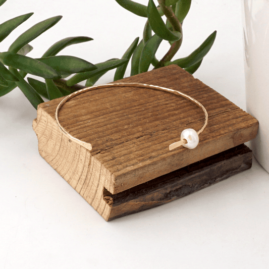 Floating Pearl Cuff Bracelet | Delicate Eye-Catcher | Versatile Stackable Design | Matte or Polished Finish 0339