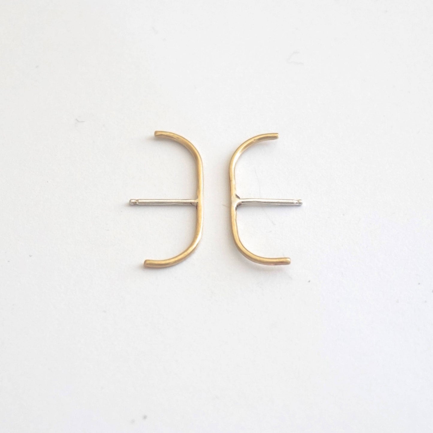 Double Round Ear Suspenders: Captivating Organic Shapes for Elegant Style 0233
