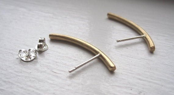 Hand-Made and Elegant Curved Bar Earrings With Rounded Edges - 0030 - Virginia Wynne Designs