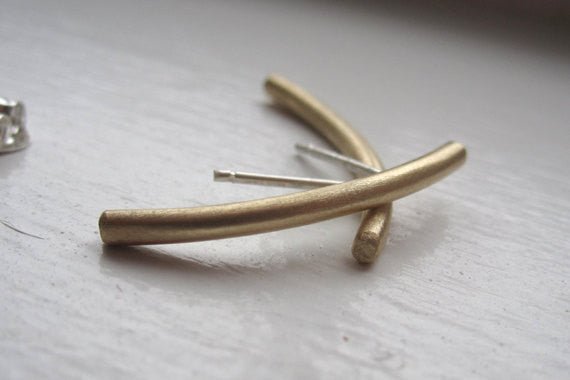 Hand-Made and Elegant Curved Bar Earrings With Rounded Edges - 0030 - Virginia Wynne Designs