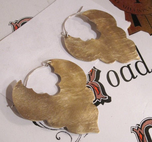 Bold Hand-Made, Flat Honey-Colored, Brushed Finish, Brass Scalloped Edge Earrings - 0096 - Virginia Wynne Designs
