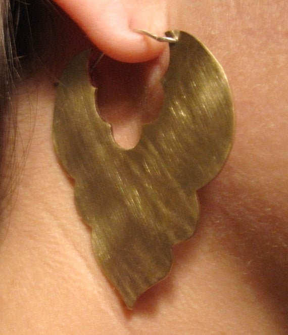 Bold Hand-Made, Flat Honey-Colored, Brushed Finish, Brass Scalloped Edge Earrings - 0096 - Virginia Wynne Designs