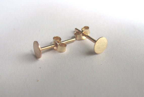 Tasteful and Classic - Hand-Made Solid 18k Gold Circle Studs - 0247 - Virginia Wynne Designs