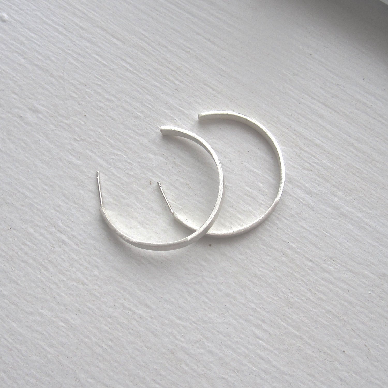 Elegant, Stylish Hand-Made Rectangle Circle Hoop Earrings in Sterling Silver - 0188 - Virginia Wynne Designs