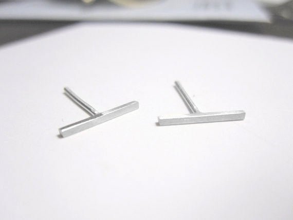 Classic Quality And Design - Sterling Silver Staple Line Stud Earrings - 0203 - Virginia Wynne Designs