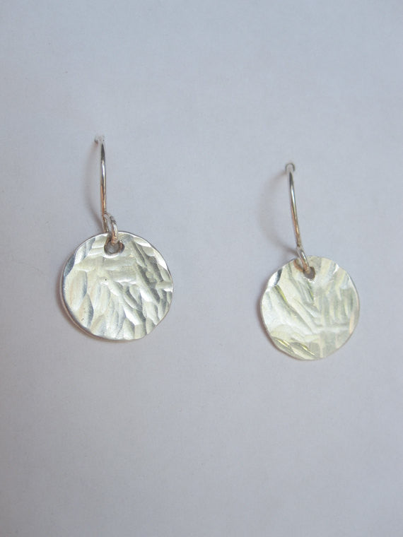 Exceptional Hand-Crafted Quality - Sterling Silver, Hammered Texture Dangle Disk Earrings  - 0071 - Virginia Wynne Designs