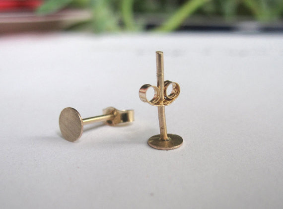 Tasteful and Classic - Hand-Made Solid 18k Gold Circle Studs - 0247 - Virginia Wynne Designs