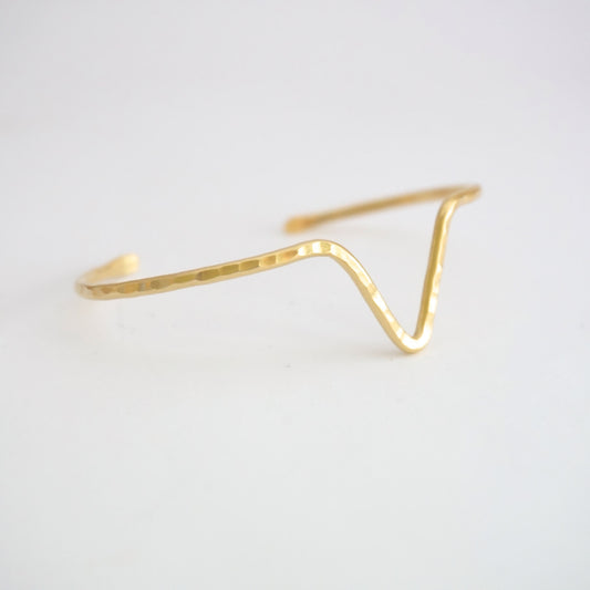 Hand-Made, Stylish Hammered V Chevron Cuff Bracelet - 0171 - Virginia Wynne Designs