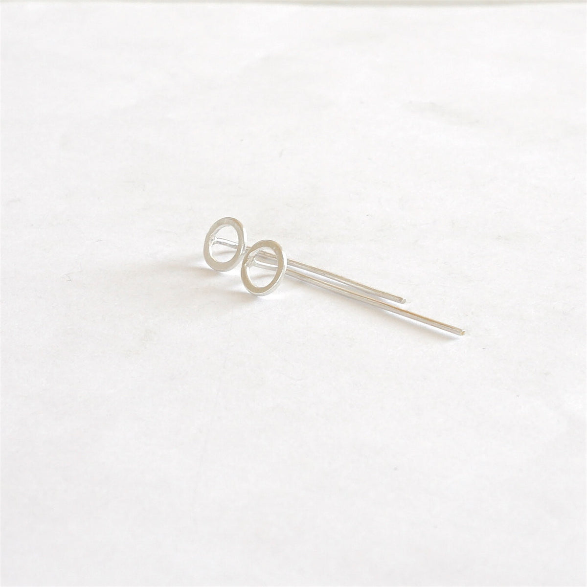 Sophisticated and Tasteful, Hand-Crafted Open Circle Threader Earring - 0214 - Virginia Wynne Designs
